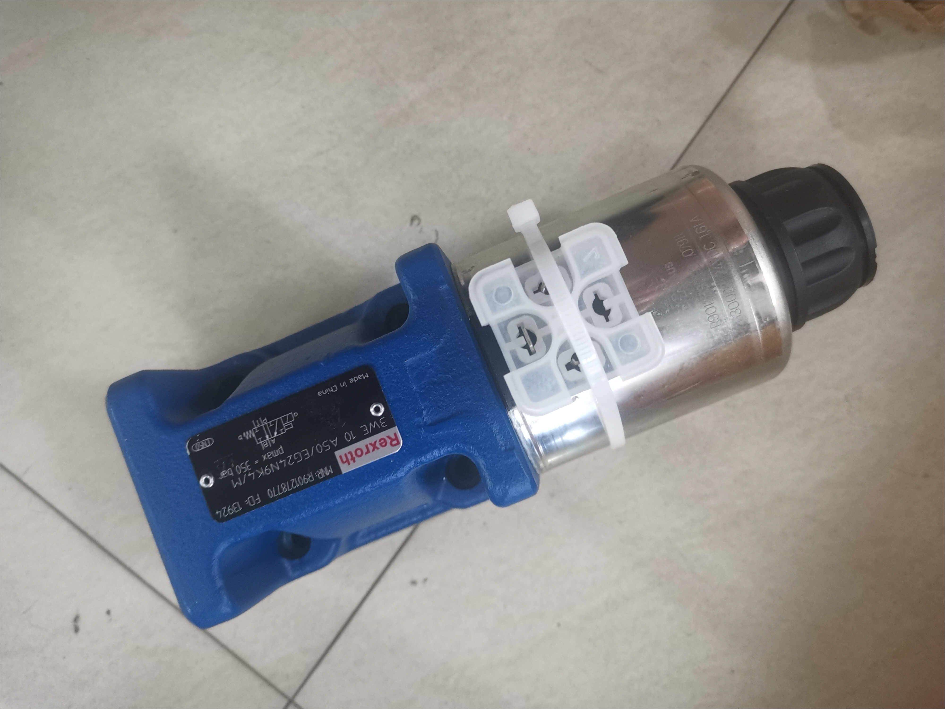 3WE10A50 EG24N9K M   電磁閥