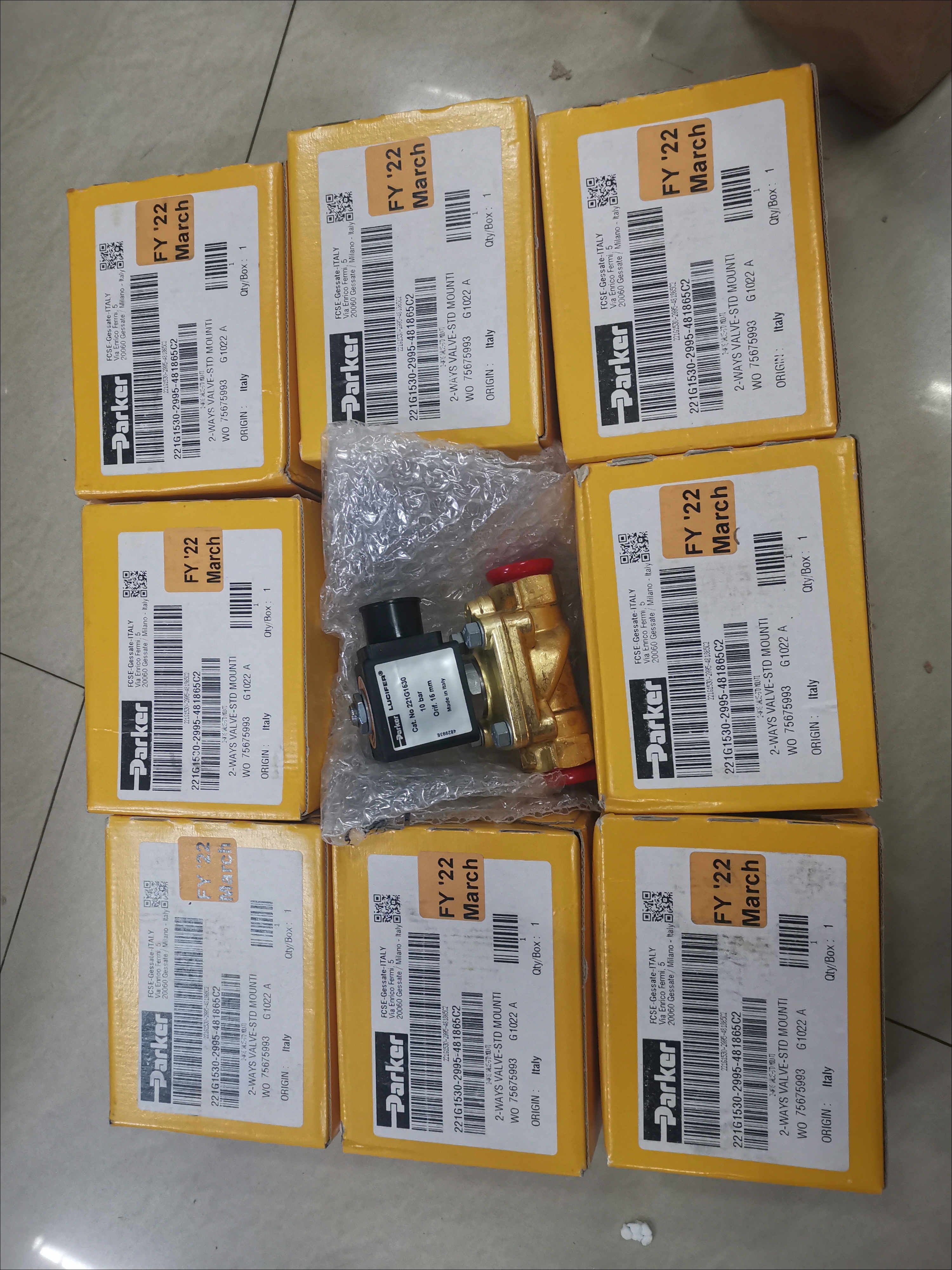 221G1530-2995-481865C2    Parker蒸汽電磁閥