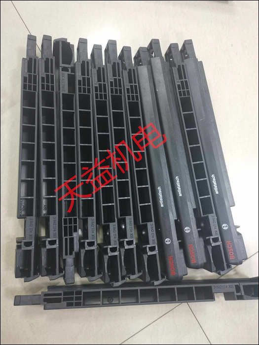 3842174303   BOSCH  支架